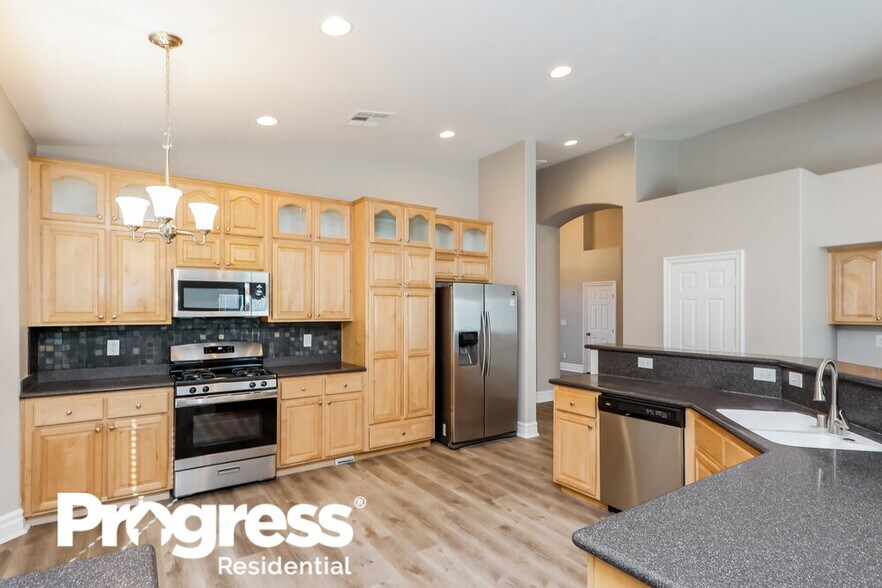 Building Photo - 2905 Tropicbird Dr