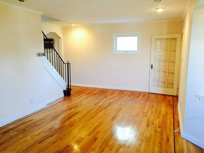 Building Photo - 69-51 181st St