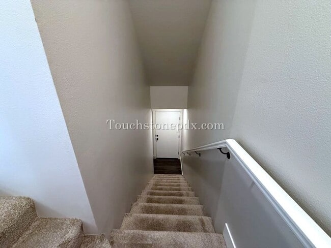 Building Photo - Modern Open Concept 3 Bedroom Home with Balcony and Attached Garage