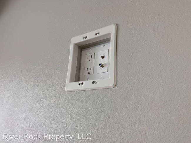 Building Photo - 1205 12th Ave N