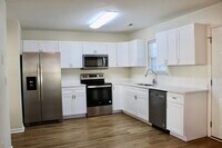 Building Photo - 1504 Amhearst Ct