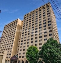 Building Photo - 2479 Peachtree Rd NE