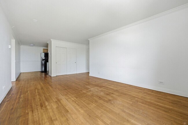 Building Photo - 1390 Emerson St