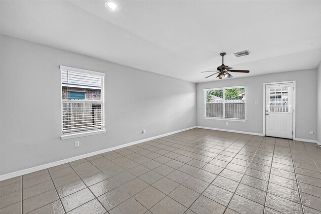 Building Photo - 10907 Barker Gate Ct