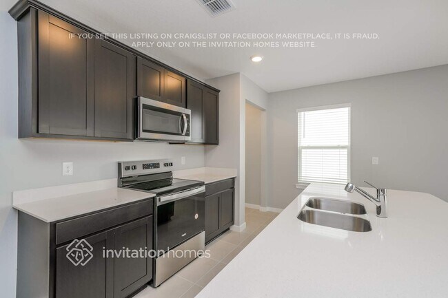 Building Photo - 3524 Hornbeam Rd