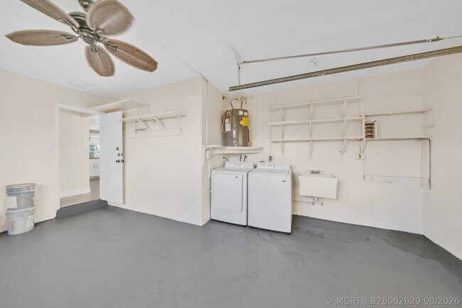 Building Photo - 4921 NW 39th St
