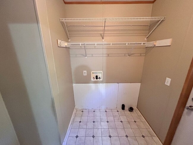 Building Photo - COZY 3 BR 2 BA located in Mount Holly  ***RENT SPECIAL : 1/2 OFF FIRST MONTH OF RENT!!!