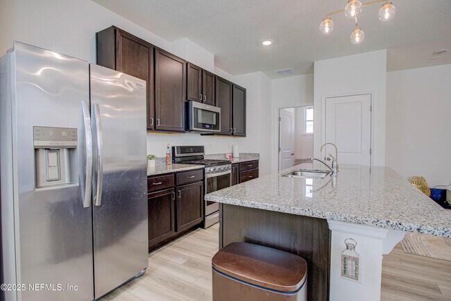 Building Photo - 168 Rambling Brk Trl