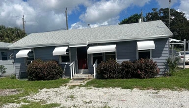 Building Photo - 2813 Saranac Ave