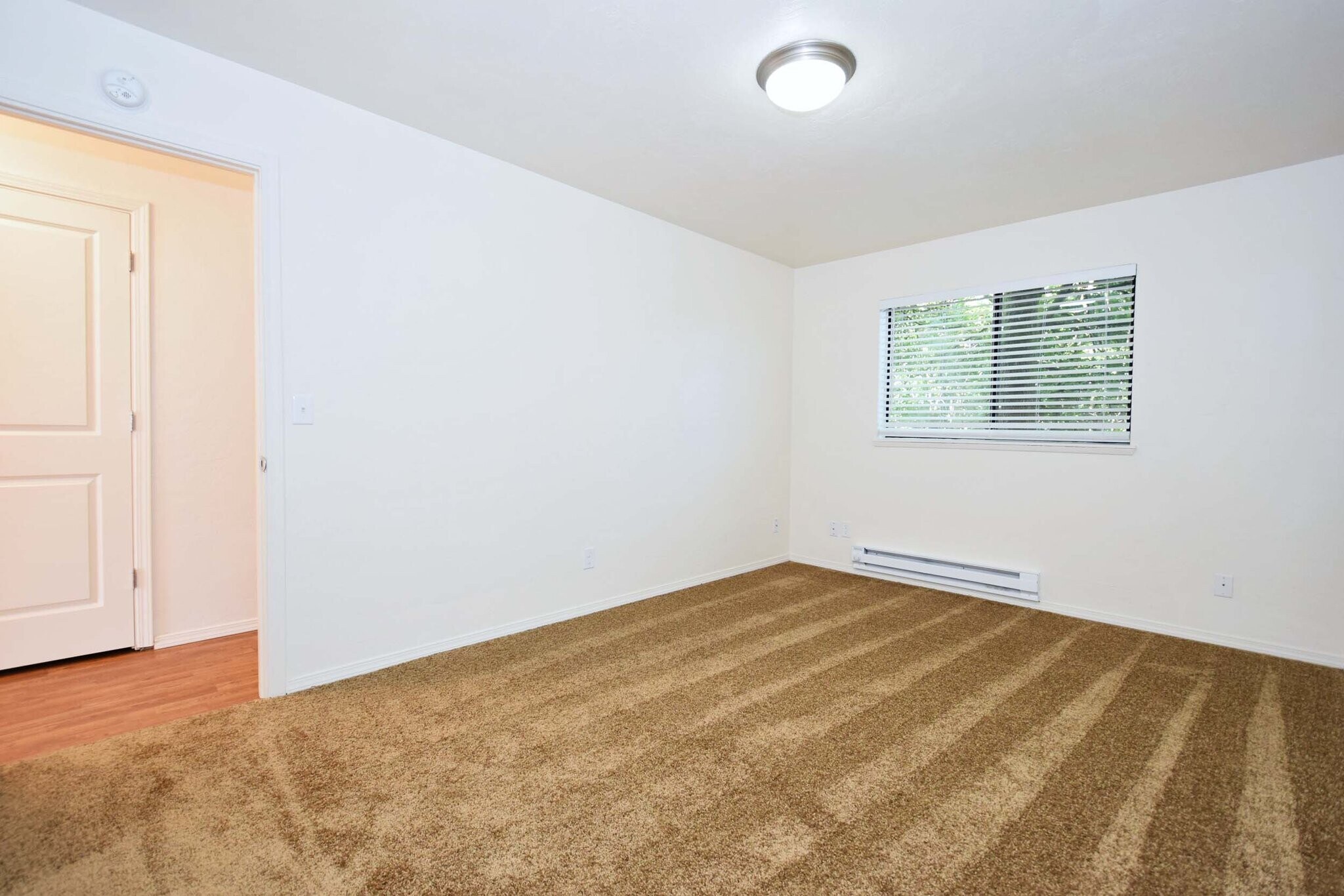 Building Photo - 12085 SW 135th Ave