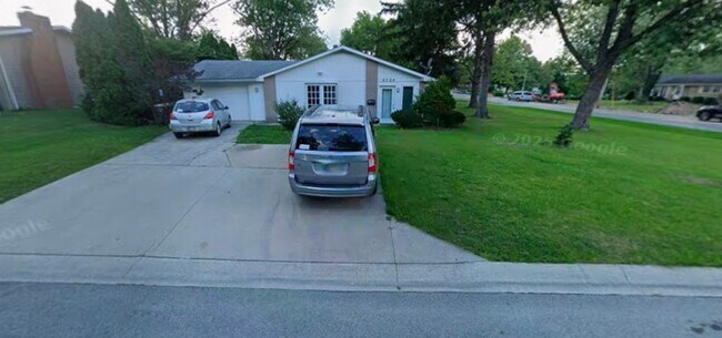 Primary Photo - 3725 Chancellor Dr