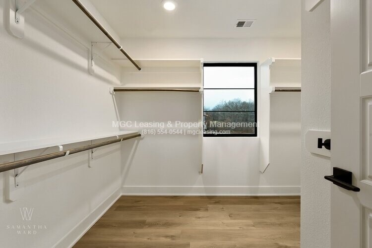 Building Photo - 6523 Marsh Ave