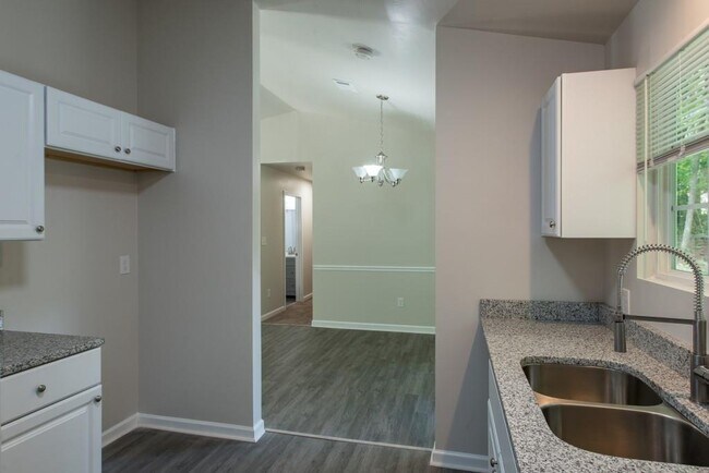 Building Photo - 5461 Brisbane Ct