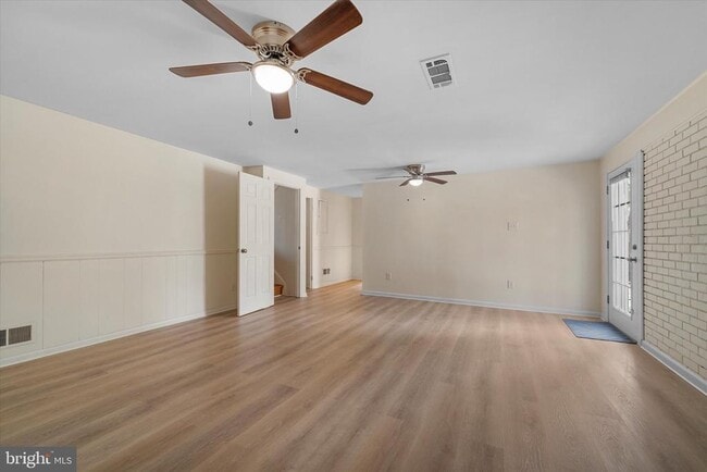 Building Photo - 9012 Vernon View Dr