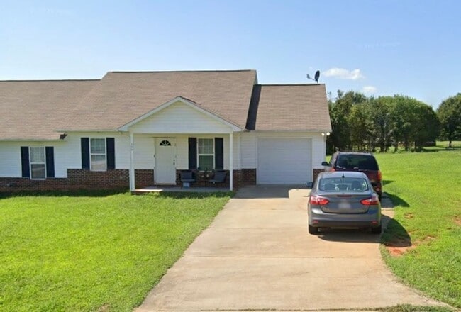 Primary Photo - North Iredell - 2 BD/ 2 BA