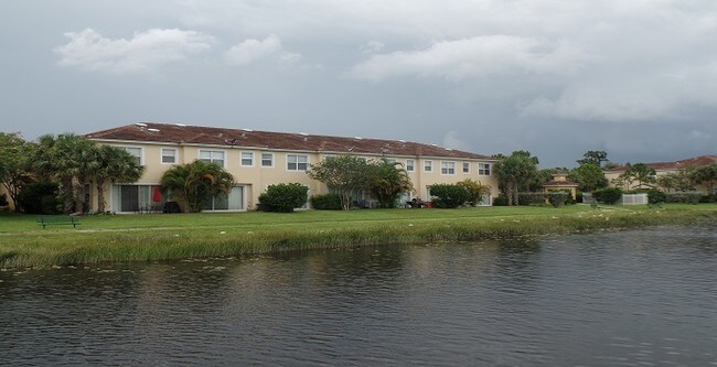 Building Photo - 1040 Pipers Cay Dr
