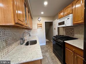 Building Photo - 1223 Wellington St