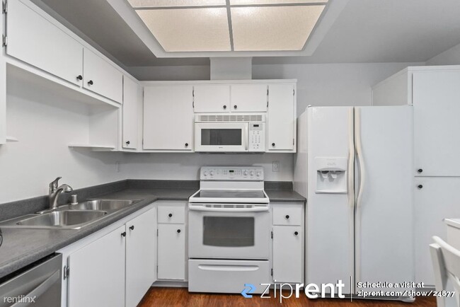 Building Photo - 1 br, 1 bath Condo - 4721 Nicol Common, Li...