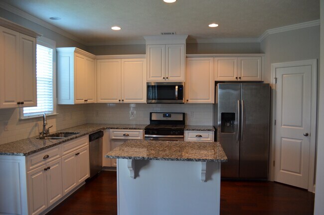 Building Photo - 519 Bunchgrass St
