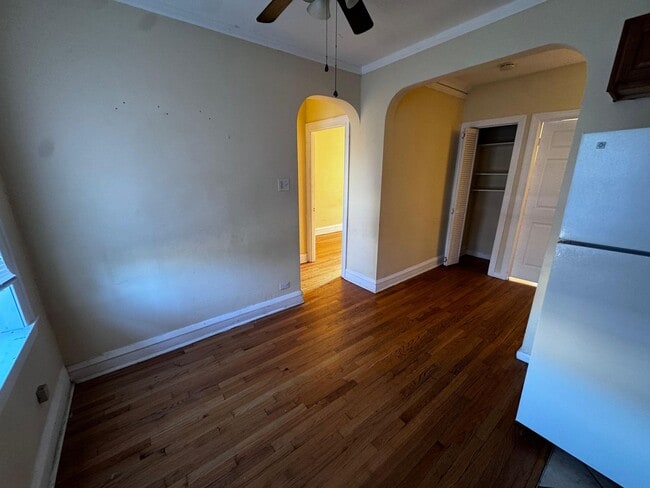 Building Photo - 2700 N Laramie Ave