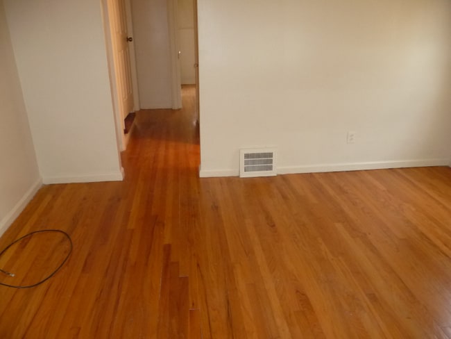 Building Photo - 14833 Horger Ave