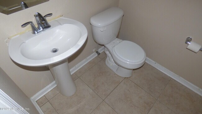 Building Photo - 625 Oakleaf Plantation Pkwy