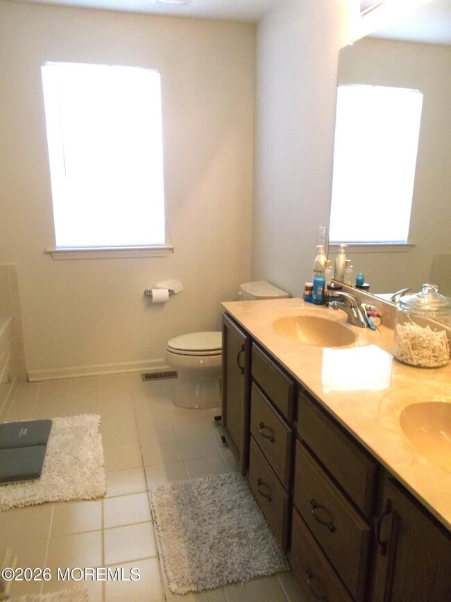 Building Photo - 65 Homestead Dr