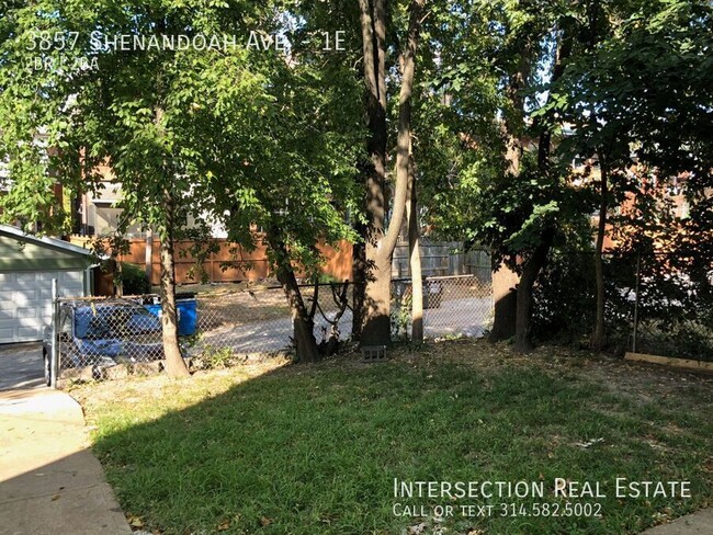 Building Photo - 3857 Shenandoah Ave