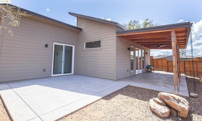 Building Photo - 18939 Ranch Rd