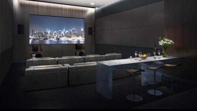 Building Photo - 99 Hudson St