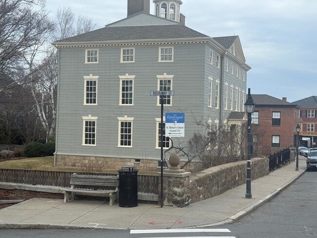 Building Photo - 26 Summer St