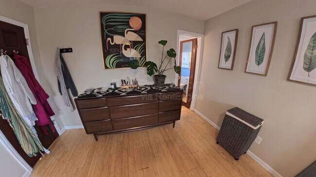 Building Photo - 1013 Timber Ln