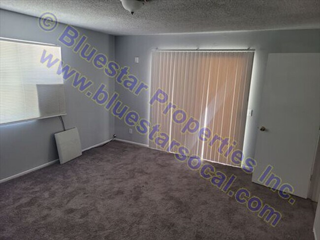 Building Photo - 15469 Hesperia Rd