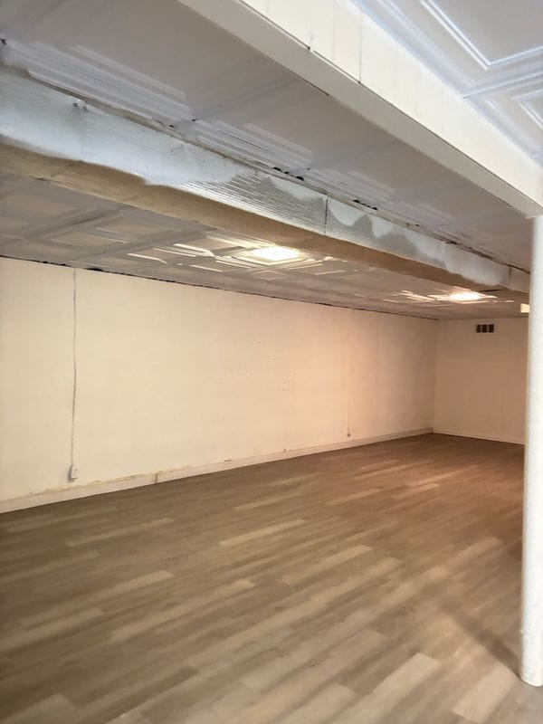 Building Photo - 1510 N 64 St