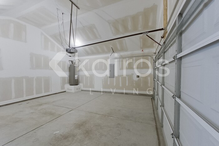 Building Photo - 105 Mountain Holly Rd