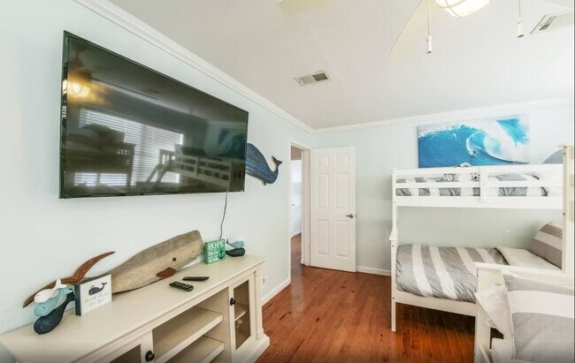 Building Photo - 610 Fort Velasco Dr