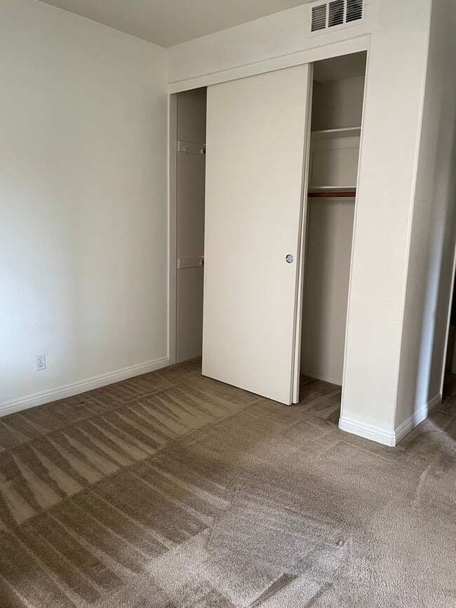 Building Photo - Welcome to Remington 50% off first month rent SPECIAL!!!