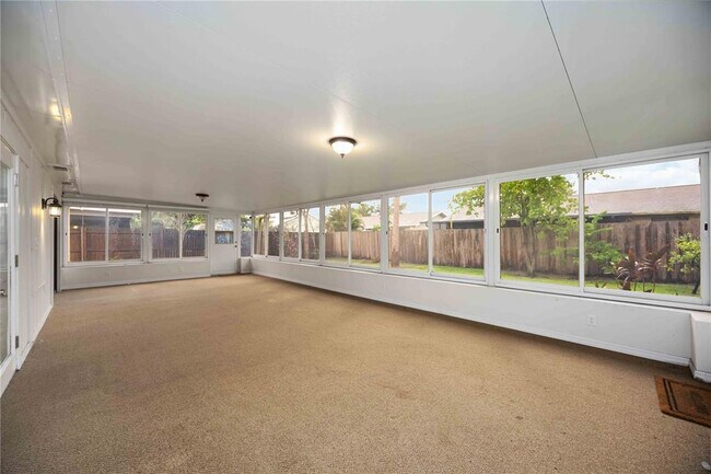 Building Photo - 4148 Lancaster Dr