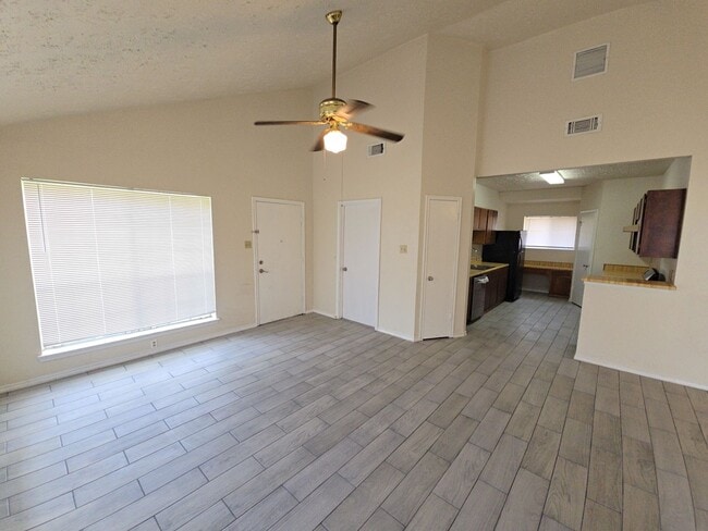 Building Photo - 3930 Mohlerbruk Dr