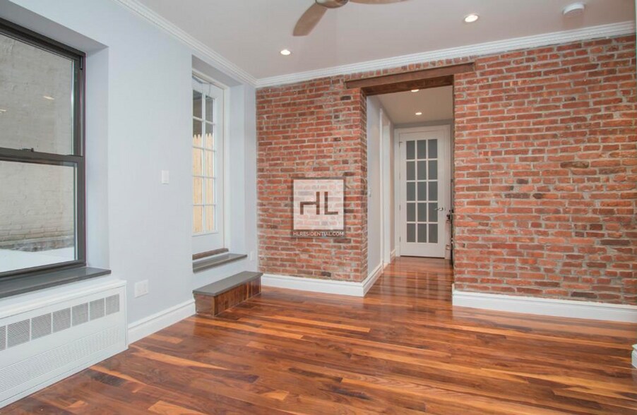 Building Photo - East 11th Street