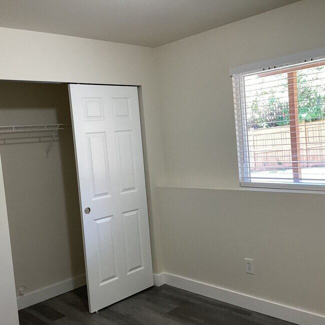 Building Photo - Beautifully Updated 4-Bedroom Home in Soug...