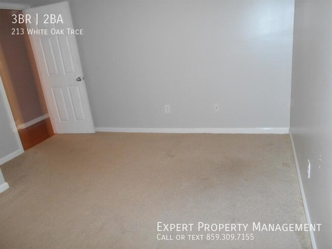 Building Photo - 213 White Oak Ter