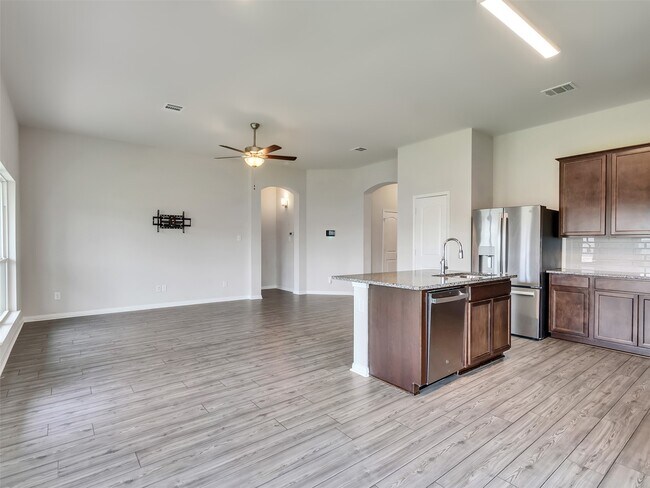 Building Photo - 8216 Tourmaline Wy