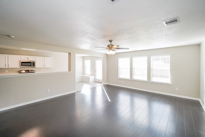 Building Photo - 20719 Cypress Post Dr