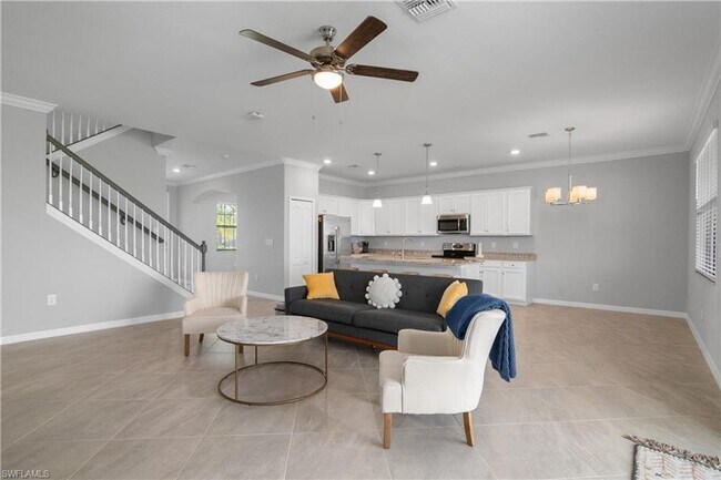 Building Photo - 4 BR home Estero