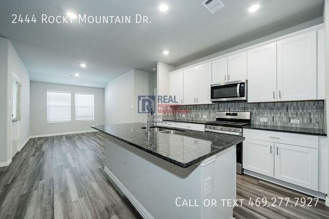 Building Photo - 2444 Rocky Mountain Dr