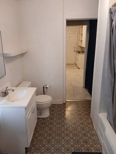 Building Photo - 558 Dameron Dr