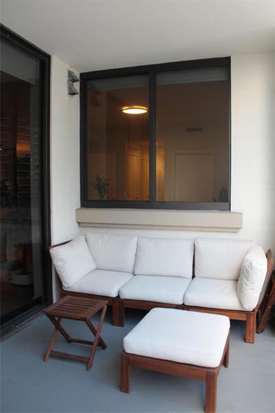 Building Photo - 999 SW 1st Ave