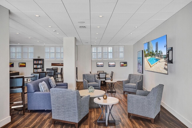 Building Photo - 2000 S Ocean Dr