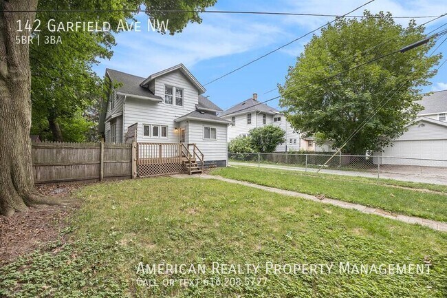 Building Photo - 142 Garfield Ave NW